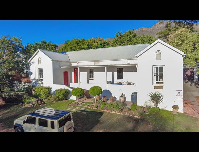 3 BEDROOM HOUSE FOR SALE IN RIEBEEK WEST